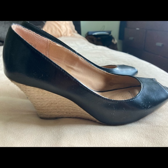Black wedge heels - Picture 2 of 6